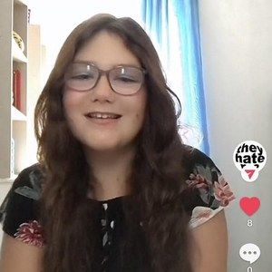 Meet your Posher, Camille